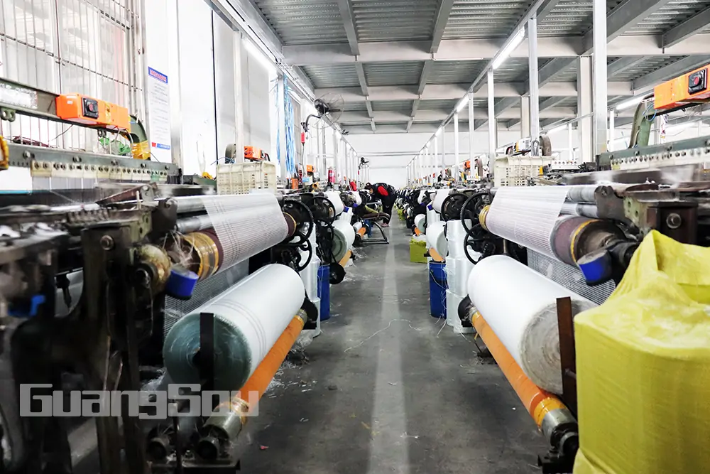 Fiberglass mesh raw material woven machine