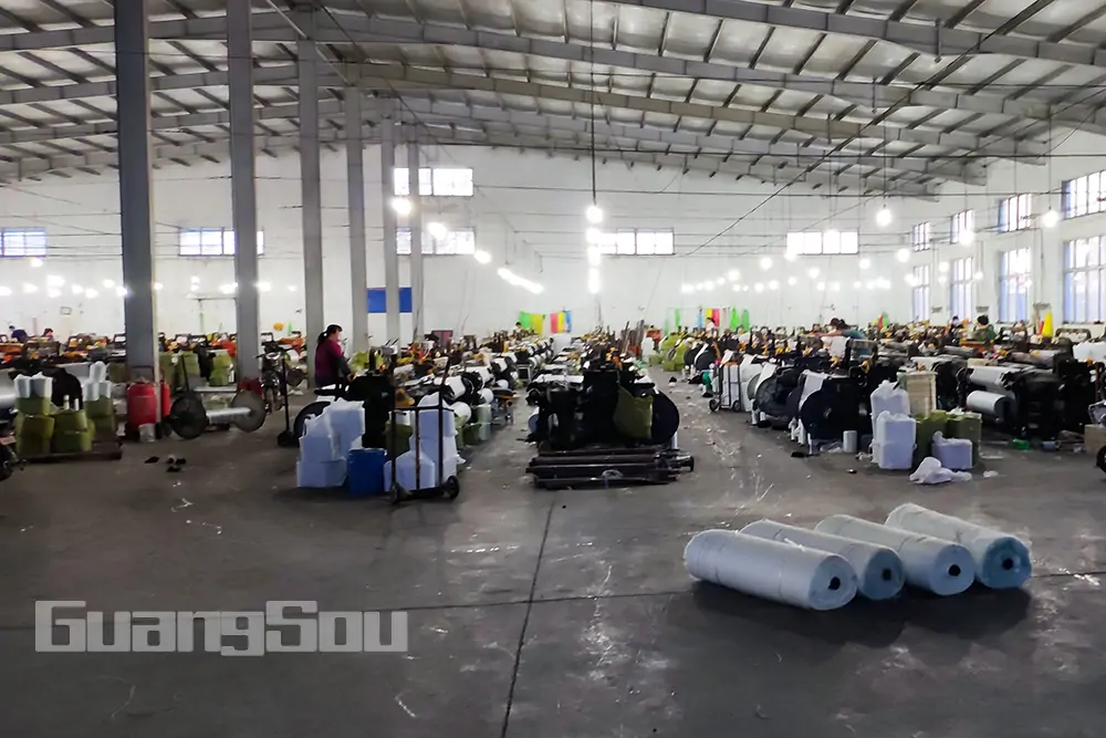 Fiberglass mesh raw material woven machine
